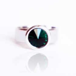Green Swarovski crystal solitaire ring