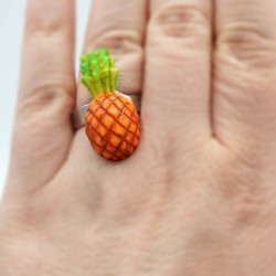 Adjustable pineapple ring
