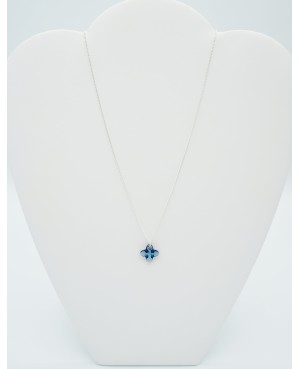 Pendentif croix tribale bleue Pendentifs en perles et cristal