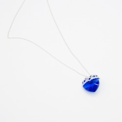 Pendentif coeur bleu avec chaîne en argent