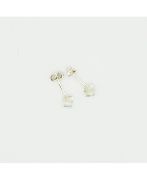 Petites boucles d'oreilles cubes transparents Puces ou clous d'oreilles