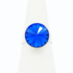 Bright blue solitaire ring