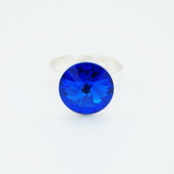 Bright blue solitaire ring