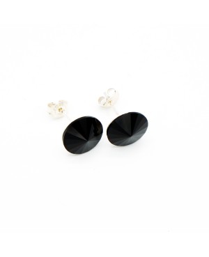 Puces d'oreilles noires Puces ou clous d'oreilles