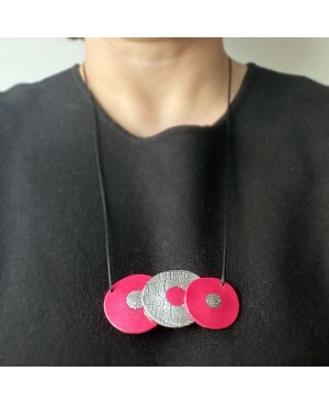 Long silver and pink necklace Chains or long necklaces