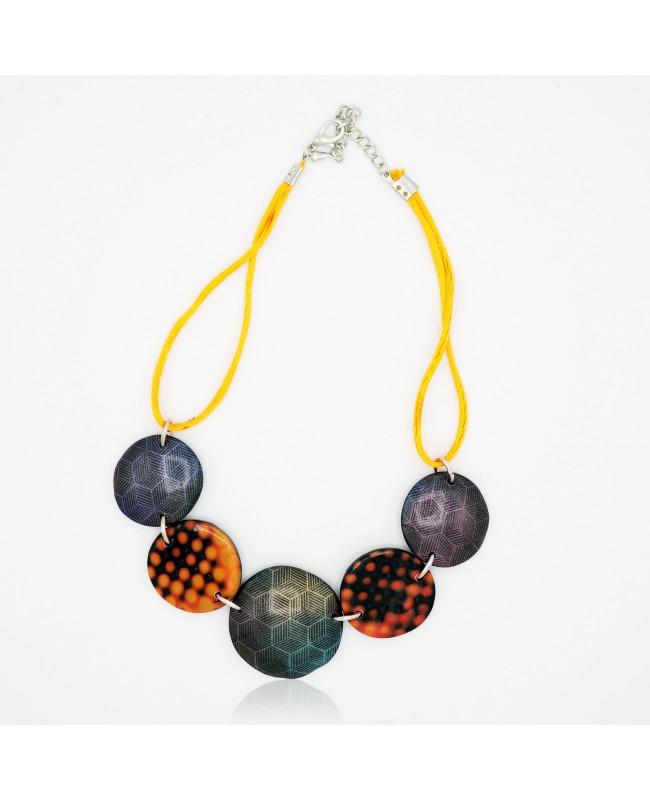 Short black and orange necklace