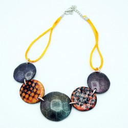 Short black and orange necklace