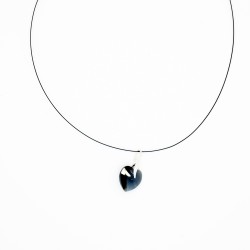 Pendentif coeur noir transparent avec cordon en fil câblé noir