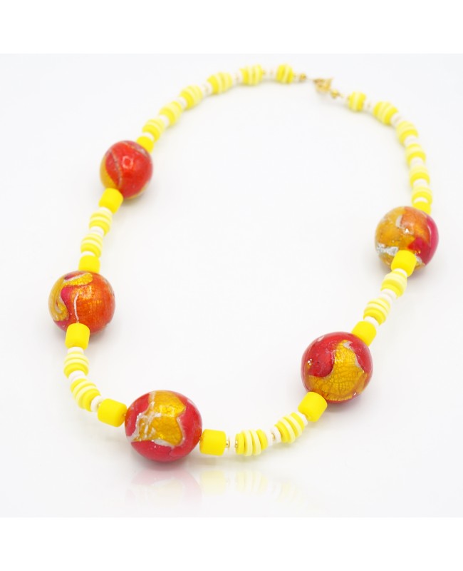 Collier court jaune, rouge et blanc