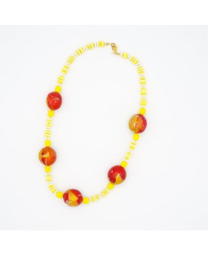 Collier ras-le-cou jaune, rouge et blanc Choker necklaces