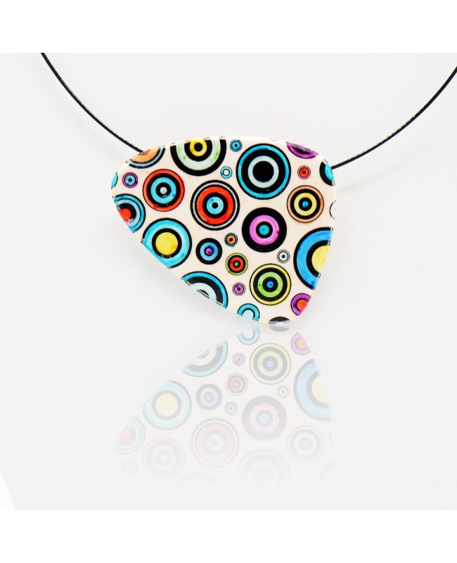 Collier pendentif ras-le-cou avec cercles multicolores