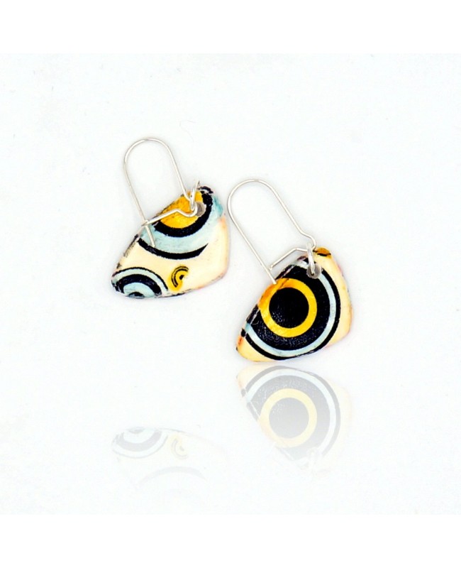 Boucles d'oreilles fantaisie avec des cercles multicolores