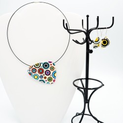 Fancy set: multicolored circle necklace and earrings.