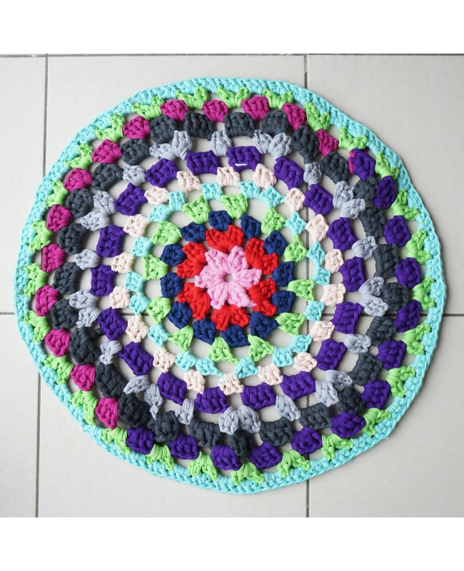 Round and Openwork Multicolored Rug Crochet rug