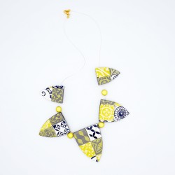 Fancy necklace in yellow, gray, blue, and white