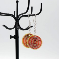 Fancy earrings with yellow and red circle design