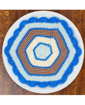 Napperon hexagonal bleu, beige et marron Napperons au crochet