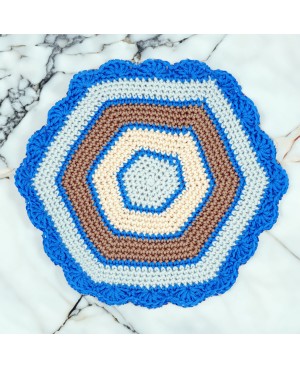 Napperon hexagonal bleu, beige et marron Napperons au crochet
