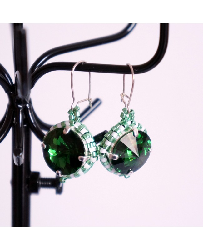 Boucles d'oreilles vertes rondes en perles de cristal et délicas