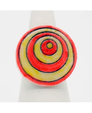 Bague fantaisie avec des cercles jaune et orange Bagues gourmandes et en pâte polymère