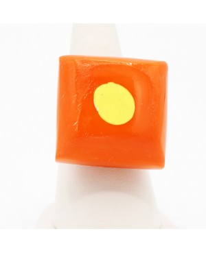 Bague carrée orange avec un centre jaune Bagues gourmandes et en pâte polymère