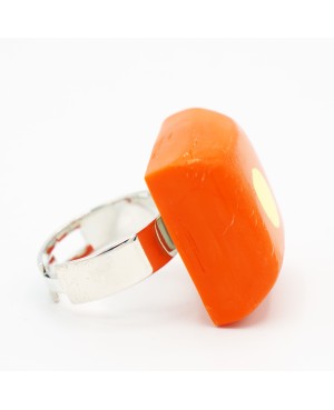 Bague carrée orange avec un centre jaune Bagues gourmandes et en pâte polymère