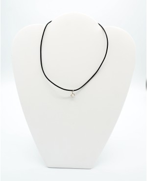 Pendentif perle nacrée sur cordon cuir – Collier ras-du-cou métal argenté femme
