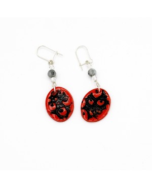 Boucles d’oreilles rouges et noires en argile polymère – Bijoux fantaisie légers et faits main
