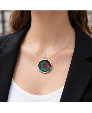 Red and Green Round Pendant Choker Necklace – 38 mm Resin Jewelry