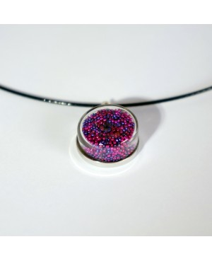 Pendentif en microbilles violettes et roses Pendentifs sur support métallique