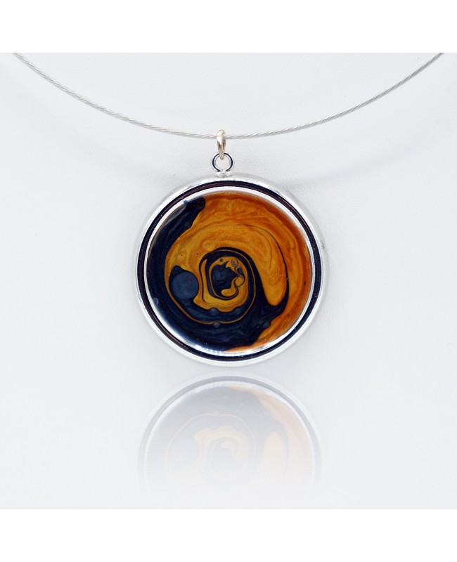 Blue and orange round swirl-effect pendant choker necklace – Handmade fashion jewelry