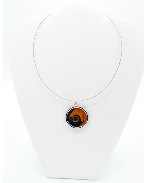 Collier ras-le-cou pendentif rond bleu et orange effet tourbillon – Bijou fantaisie fait main
