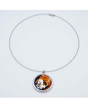 Collier ras-le-cou pendentif rond bleu et orange effet tourbillon – Bijou fantaisie fait main