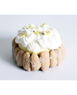 Magnet mini charlotte aux poires Magnets