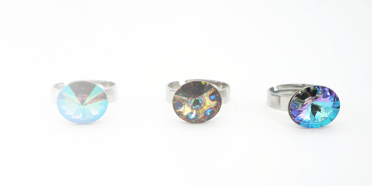 New ‘Solitaire’ Rings in Silver and Crystal